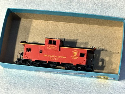 Nice Athearn/Roundhouse Caboose Selection HO (Price Is For Single Caboose) Lot 2