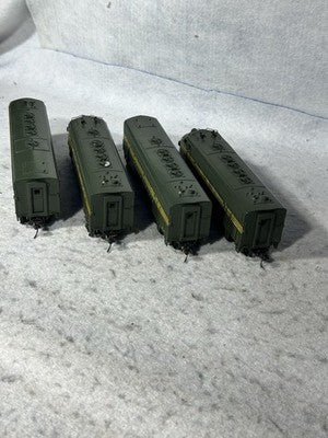 Cool Athearn Pennsylvania RR F-7 A-B-B-A Engine Set HO 2 Powered; 2 Unpowered