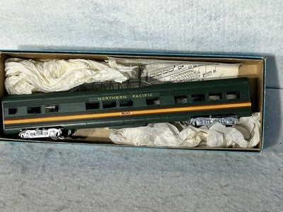 Nice Athearn Northern Pacific RR 5 Car Passenger Set HO
