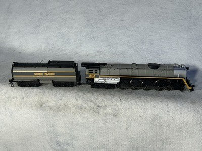 Sharp Bachman Union Pacific RR 4-8-4 Steam Locomotive HO (Ex-Box)