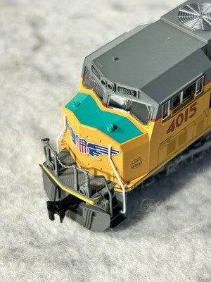 Beautiful KATO Union Pacific RR SD-70M Excursion Diesel Engine N GAUGE