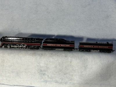 Collectible Bachman Norfolk &Western RR J-611/Water Tender Loco 3-Unit Set HO