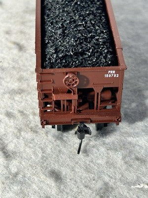 Nice Bowser Pennsylvania RR 40’ 4-Bay Hopper Cars/Coal Loads/KD’s HO