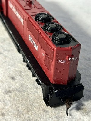 Mighty Athearn Genesis EMD Demonstrator /Lease Unit SD-70M HO Loco DCC Ready