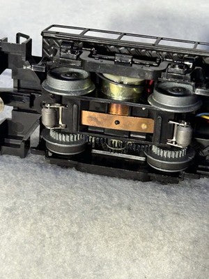 Nice Lionel NYS & W RR ALCO RS-3 Loco With Display Case O Gauge
