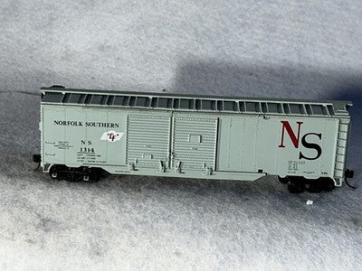 Nice Athearn Norfolk Southern RR 50’ Double Door Box Car K-D’s HO (Ex Box)
