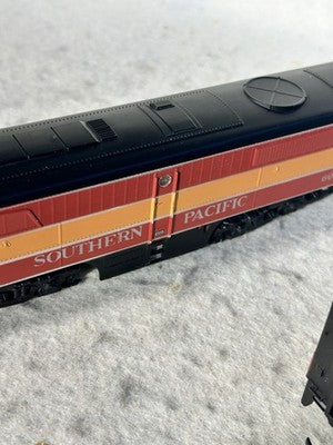 Nice Athearn Southern Pacific RR ALCO PA/B + 9-Car Passenger Set HO (Ex-Boxes)