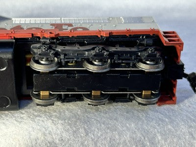 Rare Athearn SD-40 Santa Fe RR￼Passenger Diesel Locomotive HO