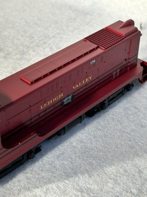 Unusual Stewart Lehigh Valley RR Baldwin VO-1000 Loco HO