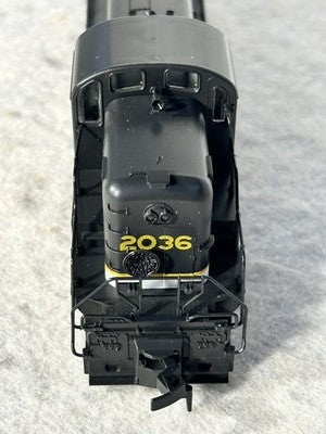 Nice Atlas/KATO Southern Railroad  Tuxedo Scheme Alco RS-3 Loco HO