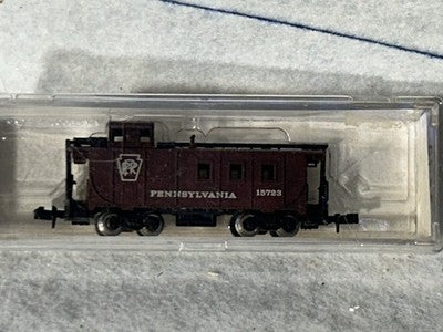 Nice Model Power Pennsylvania RR Caboose  N Gauge