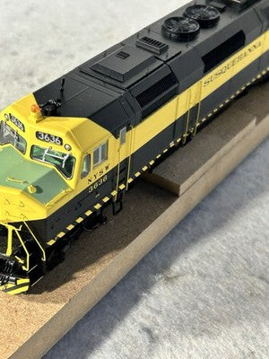 Gorgeous Athearn F-45 Freight NYS & W RR￼Diesel Locomotive HO Sound/DCC Ready