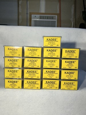 Nice KADEE Mixed RR 50’ Box Cars HO (PLEASE SPECIFY YOUR CHOICE)￼