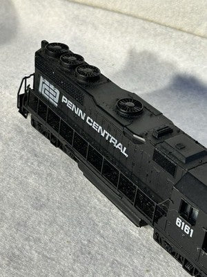 Stately Bachman Penn Central RR  GP-35 Diesel Engine HO (No Box)