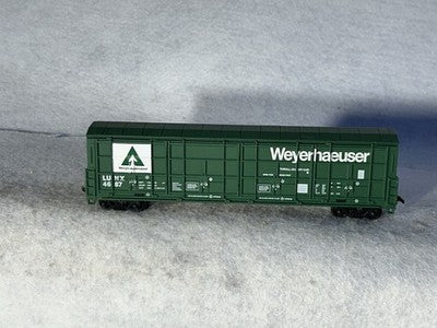 Nice Roundhouse Weyerhaeuser 50’ Box Car HO (Ex Box)