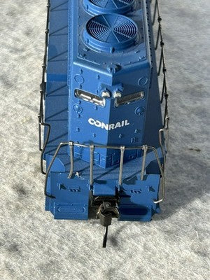 Handsome Athearn Blue Box Conrail GP-38-2 Locomotive HO