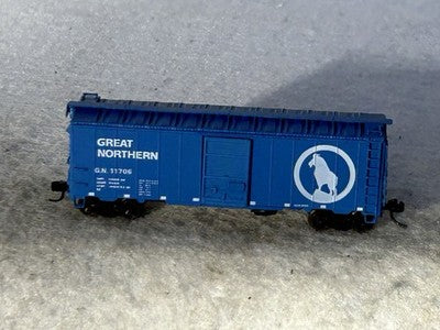 Beautiful Intermountain Great Northern RR 40’ Box Car  N Gauge