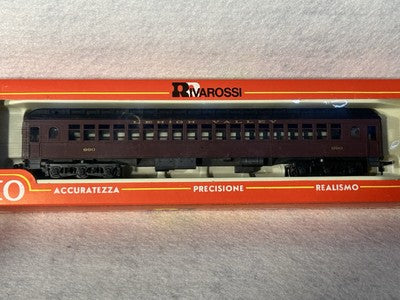 Nice Proto/Rivarossi  Lehigh Valley PA engine/ 7 Car Passenger Set, HO