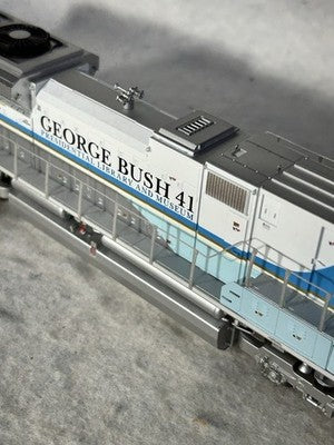 Cool Athearn Genesis George HW Bush SD-70ACE DCC/Sound HO