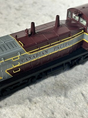 Nice Rapido Canadian Pacific RR SW-9 Switcher Engine #7402 DCC Ready HO