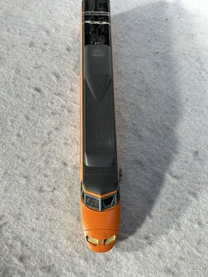 Sleek LIMA  Golden Series HO InterCity Train Set Pwrd. Loco, Dummy, 2 Pass. Cars