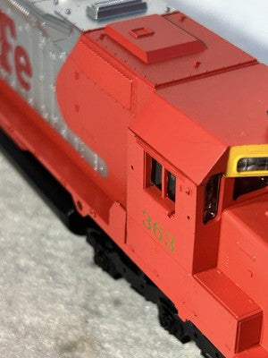 Rare Athearn SD-40 Santa Fe RR￼Passenger Diesel Locomotive HO