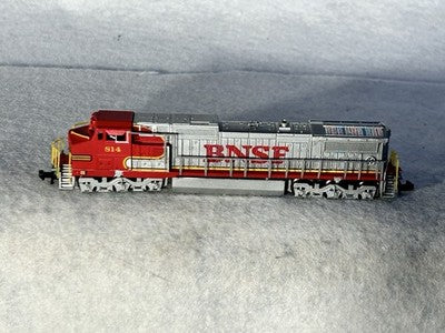 Cool Spectrum Transition Mode BNSF/Santa Fe Dash 8-40CW Locomotive N Gauge