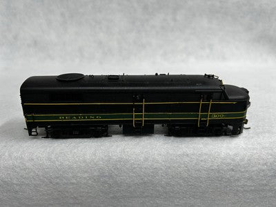 Nice  Proto FA Reading Locomotive HO (No Box)