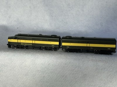 Nice Proto 2000 FA -2 A/B Seaboard Air Line  RR HO Locomotives  (Incorrect Box)