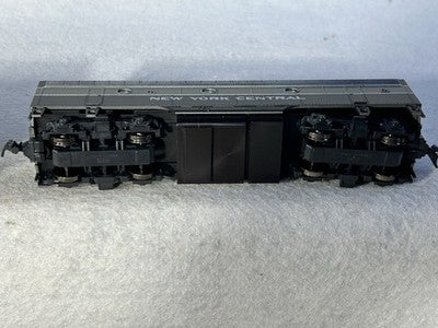 Nice Stewart/KATO F-7 A  & B NYC  RR Lightning Paint Schm. HO Loco, Both Powered