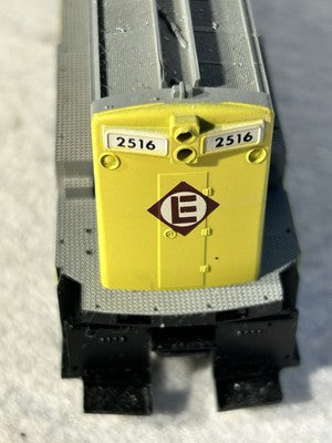 Beautiful Stewart /KATO GE EL Railroad U-25B Diesel Engine  HO