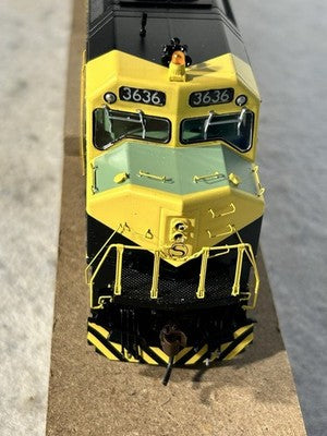 Gorgeous Athearn F-45 Freight NYS & W RR￼Diesel Locomotive HO Sound/DCC Ready