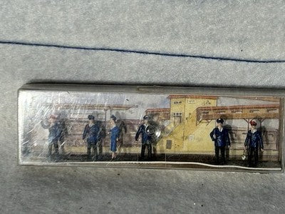 People HO GAUGE (PRICE IS PER INDIVIDUAL PACK OF 5; PLEASE SPECIFY CHOICE)
