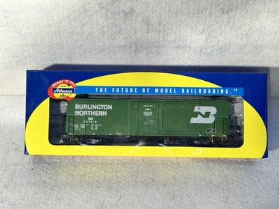 Beautiful Athearn RTR Burlington RR 50’ Box CarHO