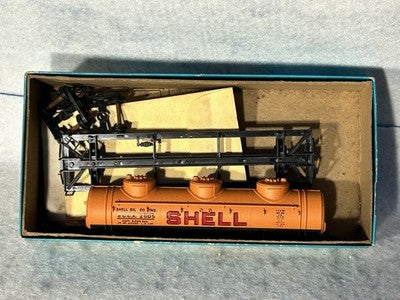 Nice Athearn Blue Box Shell Oil 3-Dome Tank Car HO