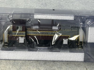 Nice Rapido Canadian Pacific RR SW-9 Switcher Engine #7405 DCC Ready HO