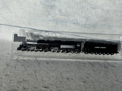 Gorgeous KATO Union Pacific Big Boy Steam Locomotive, 4-8-8-4 # 4014 N Gauge