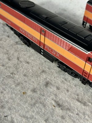 Nice Athearn Southern Pacific RR ALCO PA/B + 9-Car Passenger Set HO (Ex-Boxes)