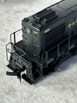 Stately  Atlas/KATO Pennsylvania RR  Alco S-2 Switcher Locomotive HO