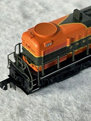 Colorful Atlas Classic Great Northern RR Alco RS-3 Loco N Gauge