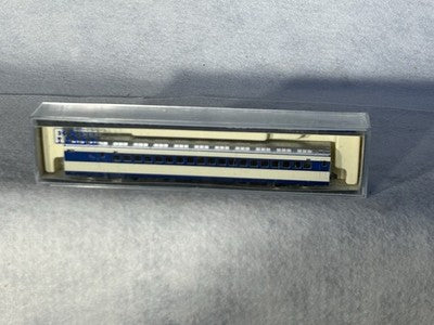 Nice KATO Japanese Bullet Train 2- Engine/2-Car Passenger Set N GAUGE