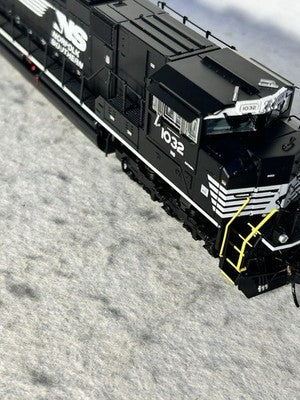 Regal BLI Norfolk Southern RR SD-70ACE DCC Ready HO