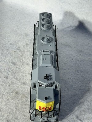 Nice ATLAS/KATO GP-40 Louisville & Nashville RR Locomotive HO