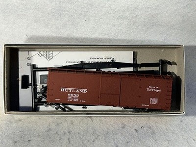 Select Accurail Various RR 40’ Box Car  Kits HO