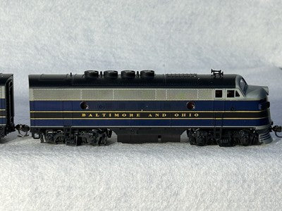 Regal Stewart/KATO B &O F-3 A/B/A Phase 2 Set, A’s Powered, B Unpowered HO