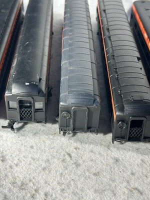 Nice Rivarossi New Haven RR 7-Car Passenger Set HO; 3 Lighted/Interiors(Ex Boxes