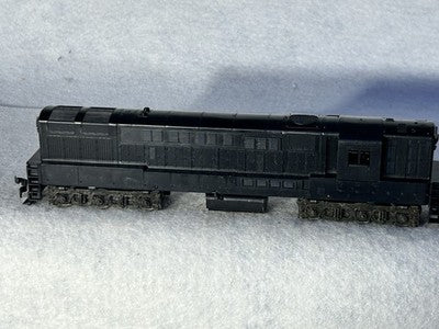 Nice Athearn FM Trainmaster Undecorated Engine HO