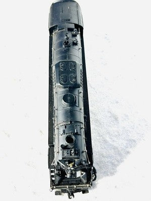Beautiful Rivarossi Chesapeake & Ohio RR 2-8-4 Berkshire Locomotive HO (Ex Box)