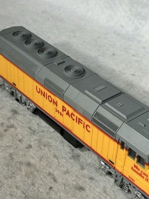 Clean Life Like Union Pacific RR F-40 PH HO (Ex Box)