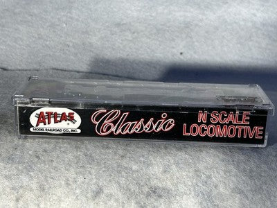Colorful Atlas Classic Great Northern RR Alco RS-3 Loco N Gauge